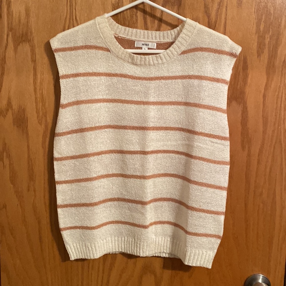 MINE Sleeveless Sweater